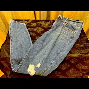 Men’s Levi stratus and Company 721 high rise skinny blue jeans size 32
